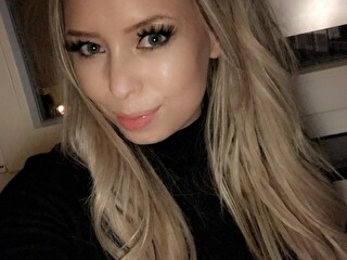 Sexcam avec 'ninaxnina'