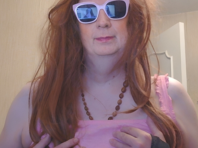 sissysarah