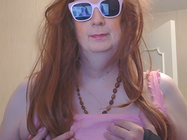 sissysarah