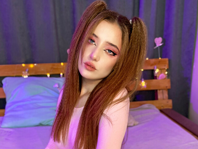 Sexcam avec Leonaeviann