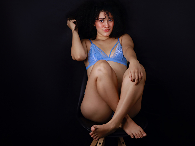 Curlynatasha