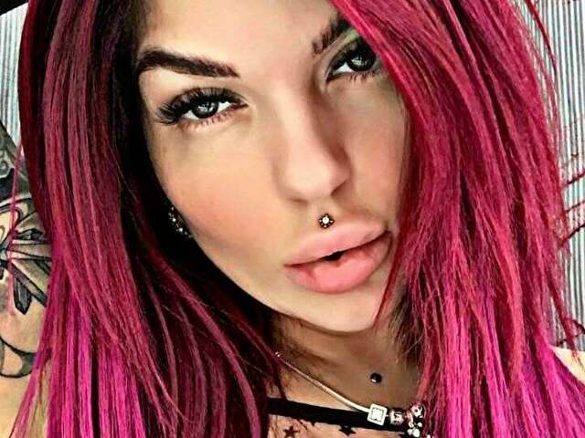 AnnaxMeow