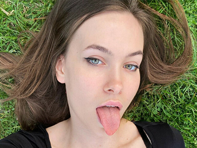 Sexcam com Cassie24