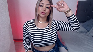 Ninamoonslv - sexcam