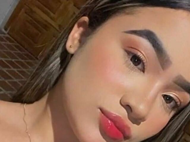 MiaEstrada