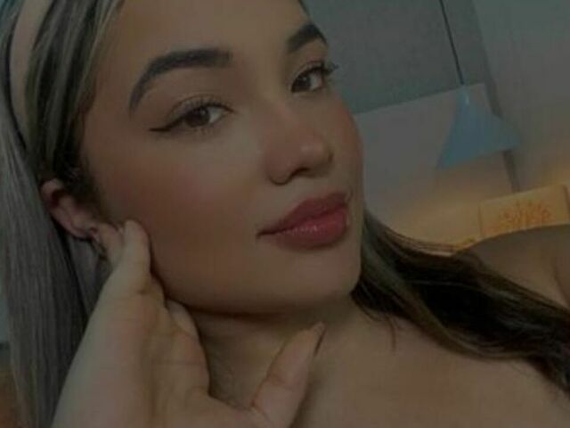 MiaEstrada