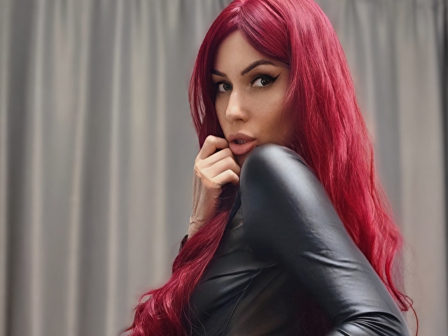 DominaEvelin