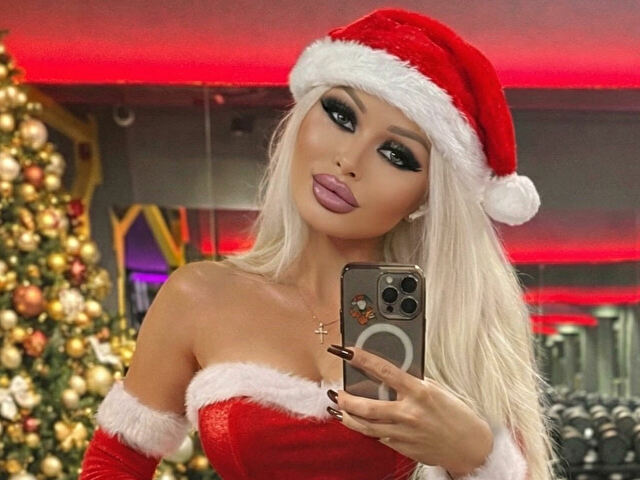 Roxxxy