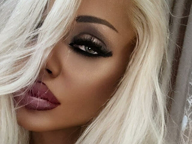 Roxxxy