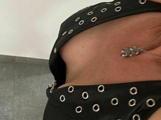 Hotmilf49 - Sexcam