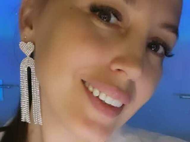 AnnieXKiss