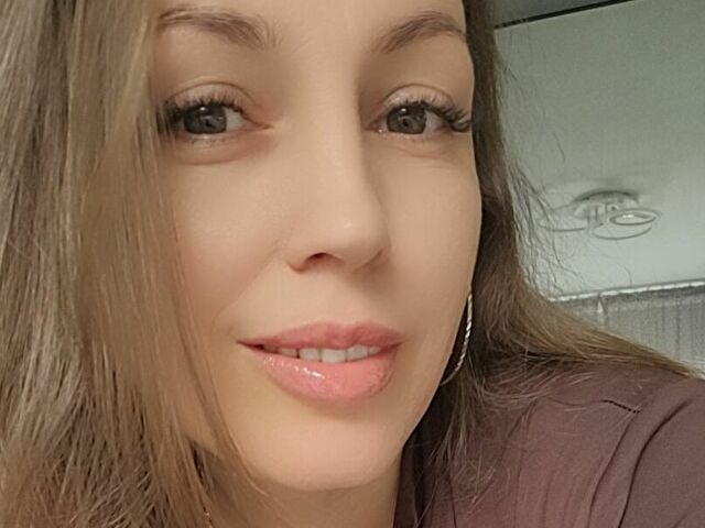 AnnieXKiss