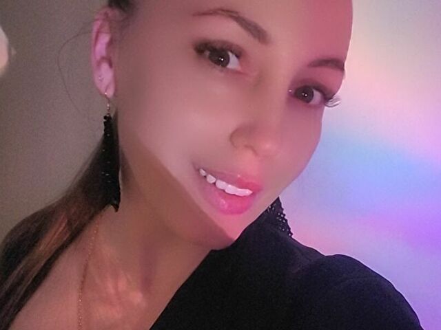 AnnieXKiss