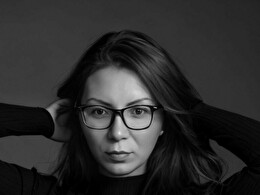 Sexy webcam show met saggytits