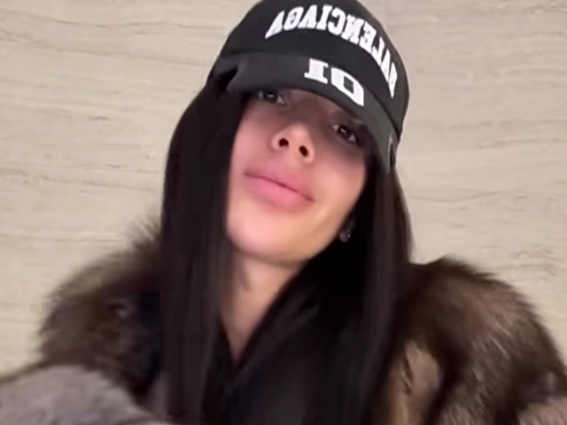 Sexcam com Milkytits
