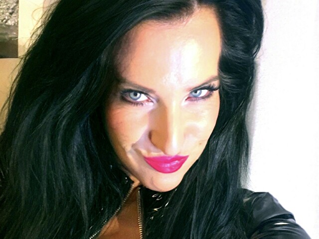 HotChantal