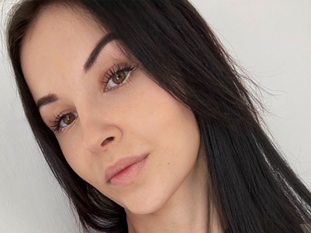 JuliaHotBody
