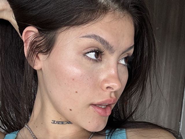 model-photo