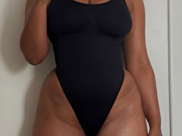 Sexy webcam show met sappigelola