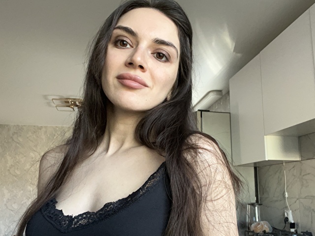 FlirtyRoxi