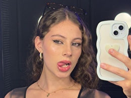 Miadeluca - sexcam