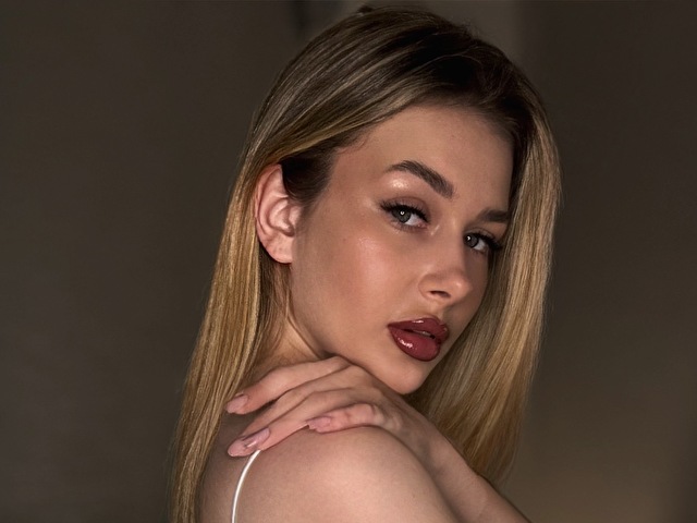 EvaEllis