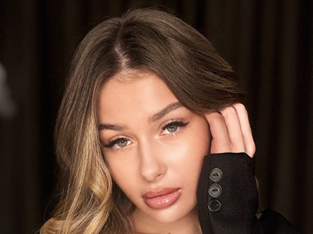 EvaEllis