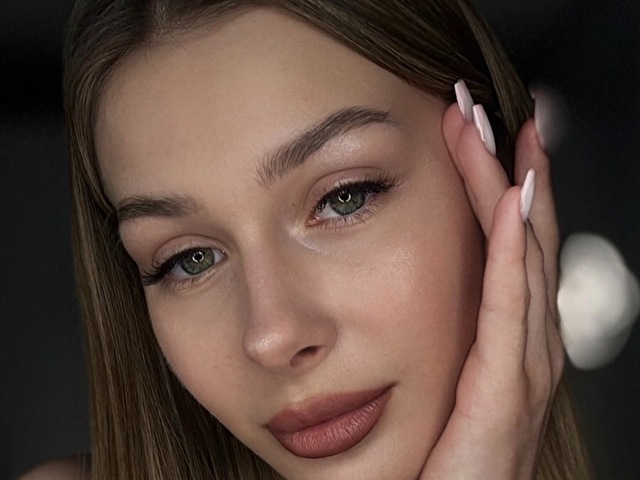 EvaEllis