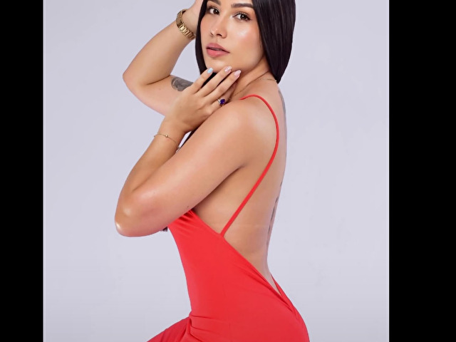Sexcam avec Ainaraamoon