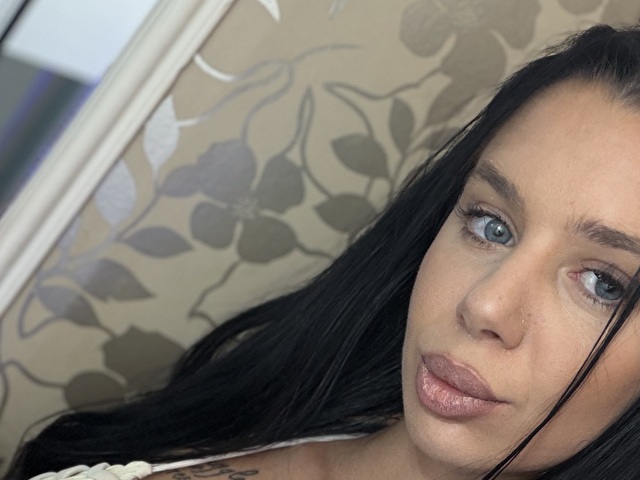 Sexcam avec Bellasquirt3