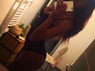 Sexcam avec 'ebonya'